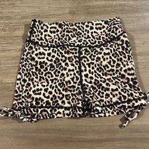 Zyia leopard scrunchy shorts